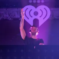 "Aku tak pernah mencampakan hati wanita, aku juga tak ingin berfikiran negatif tentang dirinya jika dibelakangku, hanya saja tinggal menunggu waktu siapa yang menjadi peran utamanya," ucap Calvin. (AFP/Bintang.com)