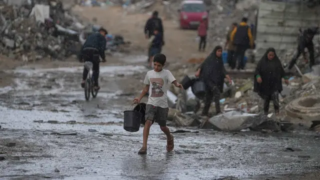 Krisis Air Bersih Masih Hantui Kehidupan Anak-anak di Gaza