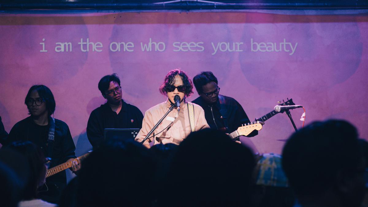 Lirik Lagu Gelap Yang Tak Lekas Terang dari Danes Rabani, Dilantun dalam Camarosa Album Showcase