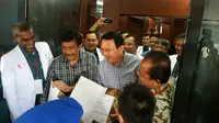 Ahok-Djarot Pamer Hasil Kesehatan Usai Tes Fisik