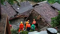 Lokasi rumah yang diterjang longsor dan tertimpa pohon mangga di Kampung Jlagran, Pringgokusuman, Gedongtengen, Kota Yogyakarta. (Liputan6.com/Yanuar H)