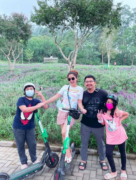 Vega Darwanti dan Dama Sany Sanjaya (Instagram/vegadarwanti123)