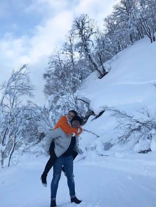 (Instagram/viv_viviane)