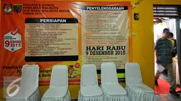 Suasana hari pertama pendaftaran calon Pilkada 2015 di kantor KPU Kota Depok masih terlihat sepi, Jakarta, Minggu (26/7/2015). Diperkirakan para pasangan bakal calon Walikota akan mulai mendaftar diri pada Senin (27/7) besok.(Liputan6.com/Yoppy Renato)