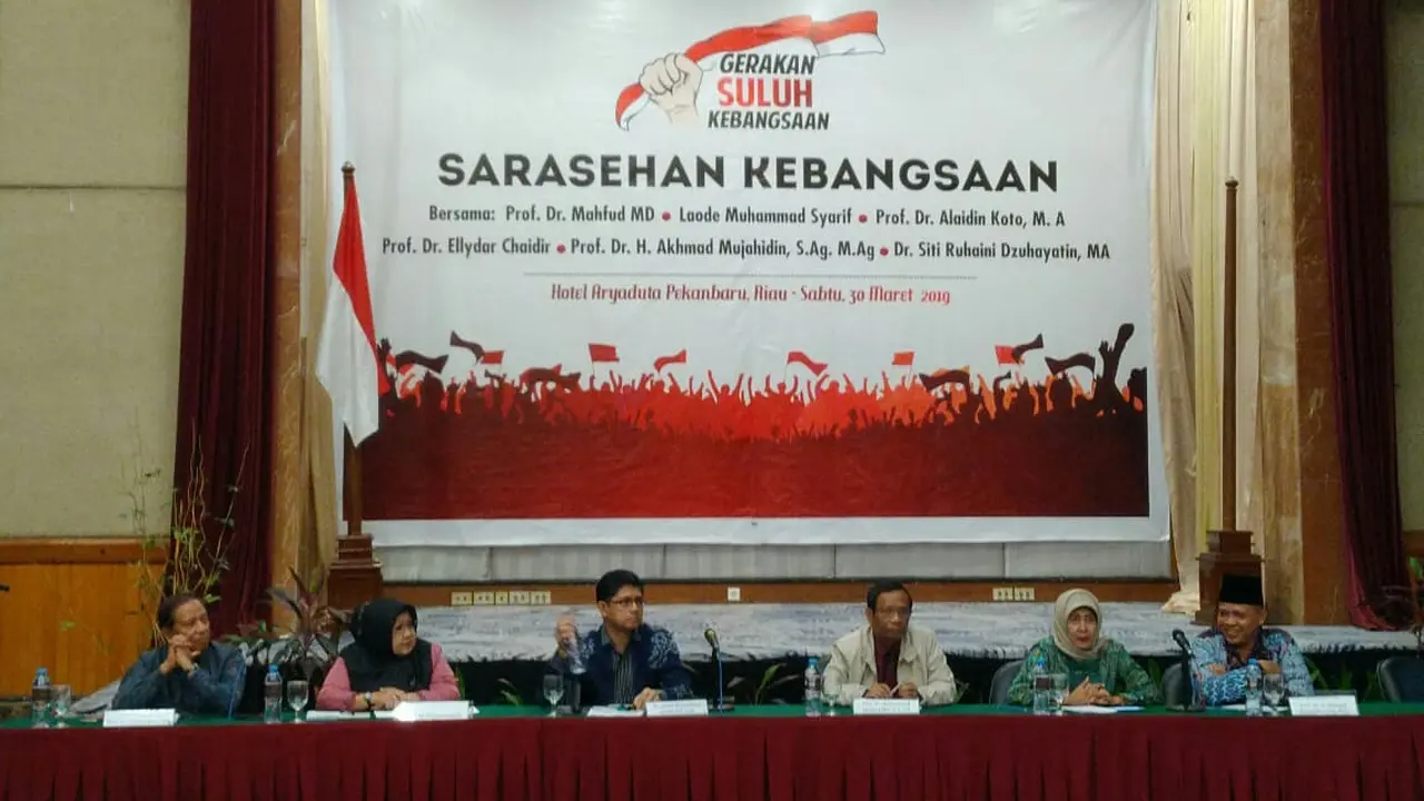 Wakil Ketua KPK Laode M Syarif menjadi pembicara dalam Forum Sarasehan Kebangsaan di Riau. (Liputan6.com/ M Syukur)