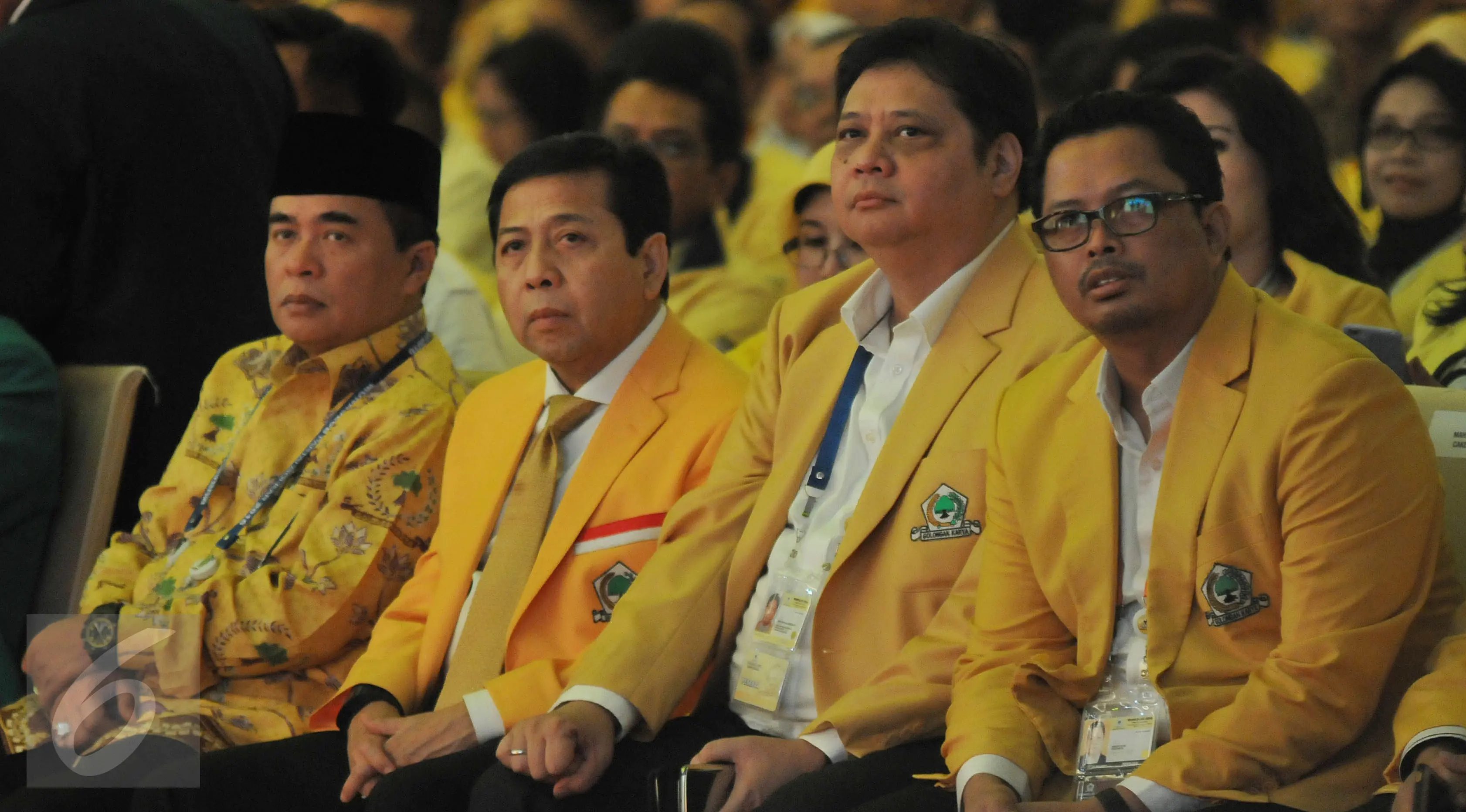 (Ki-ka) Calon Ketua Umum Partai Golkar, Ade Komarudin, Setya Novanto, Airlangga Hartarto menghadiri acara pembukaan musyawarah nasional luar biasa (Munaslub) Partai Golkar di Nusa Dua Convention Center, Bali, Sabtu (14/5). (Liputan6.com/Johan Tallo)