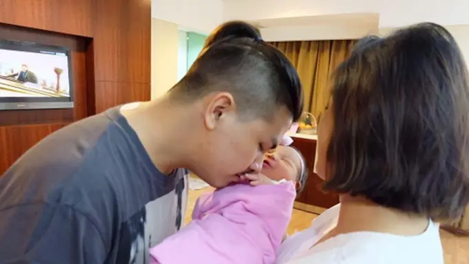 [Bintang] Glenn Alinskie, Chelsea Olivia, dan Nastusha 