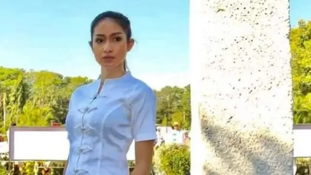 Shwe Eain Si (sosial media)