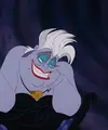 Ursula dalam film The Little Mermaid adalah penyihir yang sering menjebak para duyung dan mengubah mereka menjadi rumput laut, makhluk menjijikkan dan mengurung mereka.(Disney)
