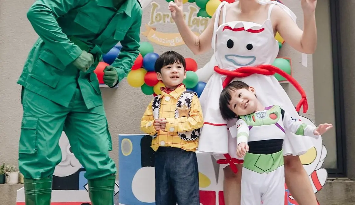 Putri Titian (Instagram/putrititian)