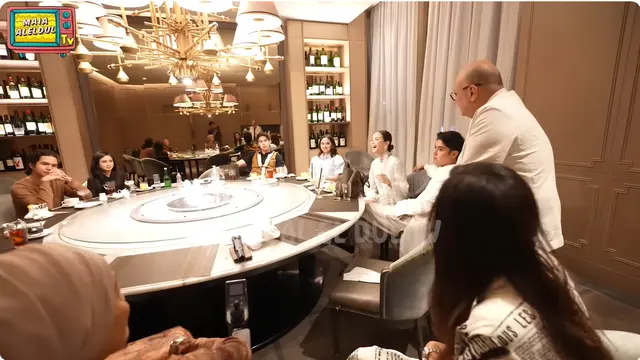 7 Potret Maia Estianty Buka Puasa Bareng 3 Calon Mantu, Bikin Momen Lebih Sempurna