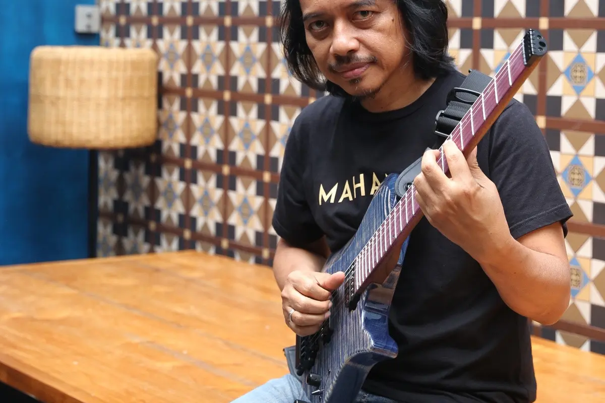 [Fimela] Dewa Budjana