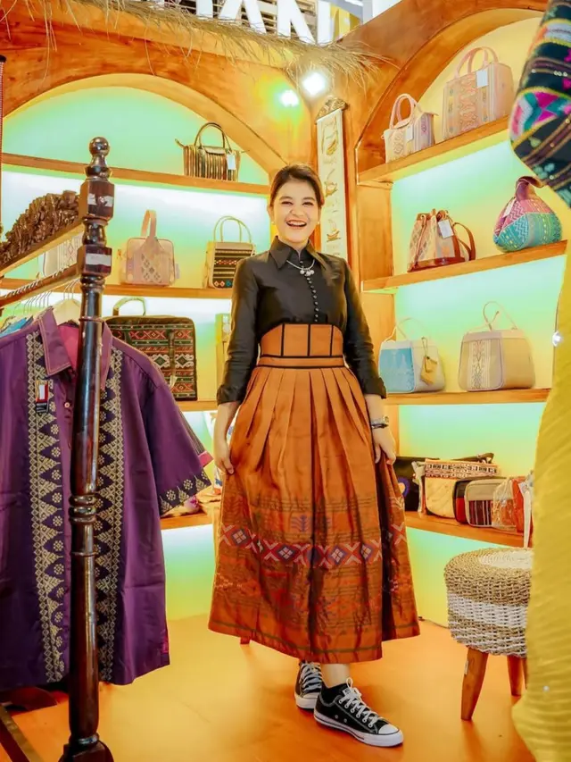 Pilihan fashion Kahiyang Ayu yang bisa menjadi inspirasi (Instagram/@ayanggkahiyang)