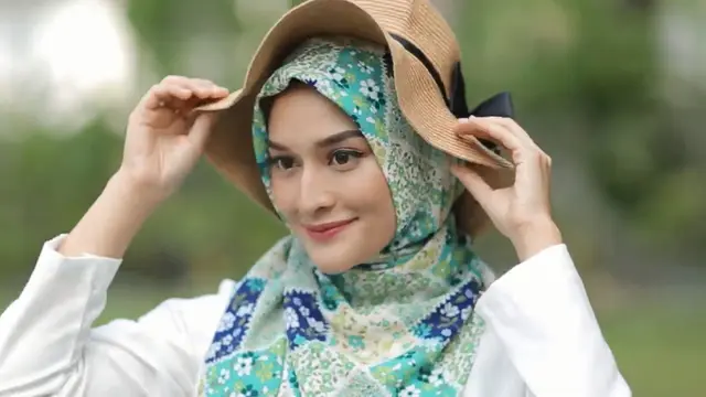 Manis dan Segar, Hijab Praktis untuk Piknik Saat Libur Lebaran