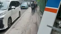 Viral Trotoar di Belakang GI Dipersempit, Pramono Anung Janji Segera Tertibkan
