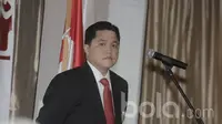 Ketua Komite Olimpiade Indonesia (KOI) Erick Thohir, saat pelepasan Atlet Islamic Solidarity Games (ISG) di Hotel Atlet Senayan, Jakarta, Minggu (07/05/2017). ISG akan berlangsung di Azerbaijan, 12-22 Mei 2017. (Bola.com/M Iqbal Ichsan)