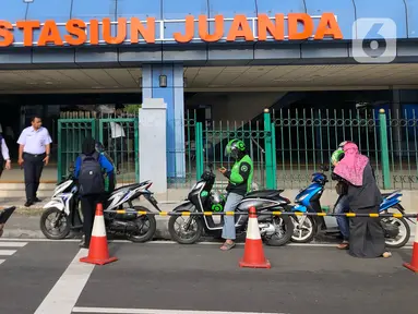 Suasana di sekitar Stasiun Juanda, Jakarta, Senin (9/3/2020). Dirut PT MRT Jakarta William P Sabandar mengatakan PT MRT Jakarta akan melakukan penataan Stasiun Juanda, Stasiun Tanah Abang, Stasiun Senen, dan Stasiun Sudirman. (Liputan6.com/Immanuel Antonius)