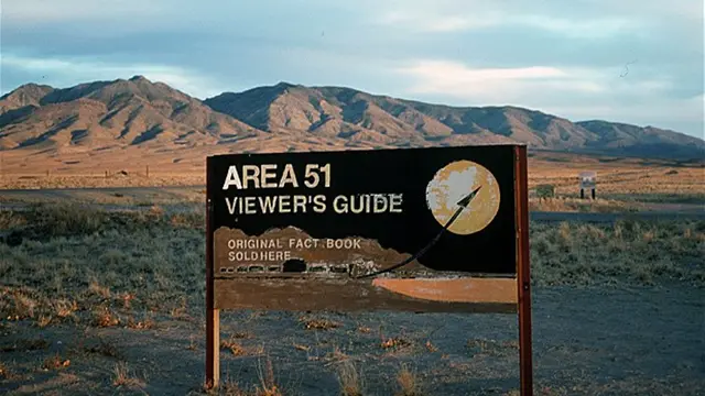 Area 51 di gurun Nevada yang terkenal akan kerahasiaannya (Foto: telegraph.co.uk).