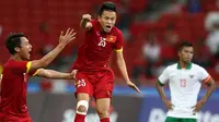 Selebrasi winger Vietnam U-23 Vo Huy Tuan usai menjebol gawang Indonesia U-23. (Bola.com/ Arief Bagus)