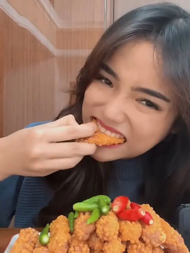 Fuji An mukbang (Instagram/fuji_an)