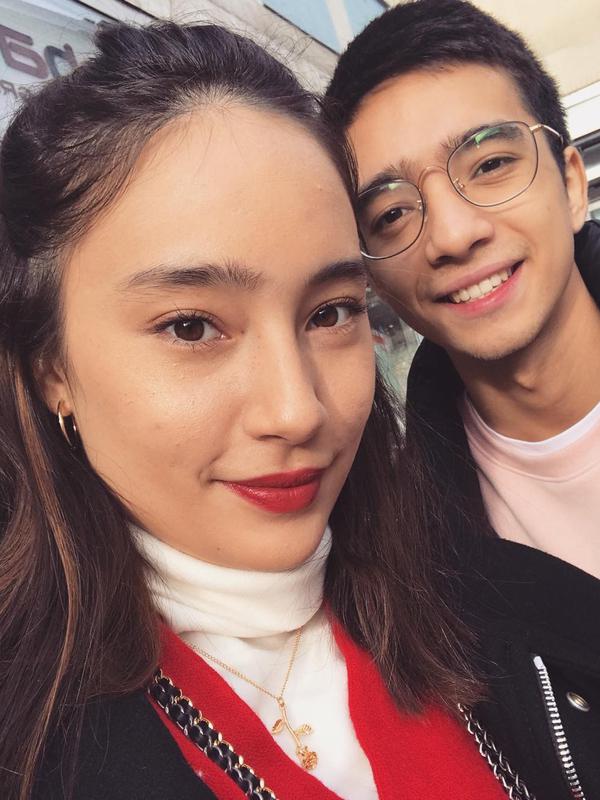Tobias Hartmann jarang mengunggah potret bersama sang kakak di akun Instagramnya. Berbeda dengan Tatjana Saphira yang terlihat beberapa kali mengunggah potret kebersamaan mereka. (Liputan6.com/IG/@tatjanasaphira)