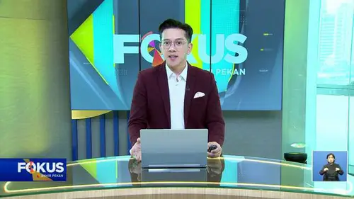 Fokus : Sepasang Pengantin di Bulukumba Terobos Banjir Gunakan Becak