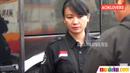 Wanita bernama Helen ini merupakan kernet bus Sudiro Tungga Jaya. (Merdeka.com)