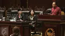 Wakil Ketua MPR RI, Oesman Sapta saat acara Sosialisasi Empat Pilar di Kompleks Parlemen, Jakarta, Rabu (30/9/2015). Acara sosialisasi empat pilar ini diikuti oleh siswa dari SMA 285 Jakarta. (Liputan6.com/Johan Tallo)