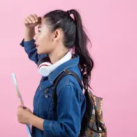 Ilustrasi Model Rambut Ponytail (Photo by jcomp on Freepik)