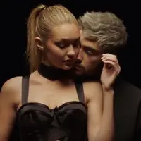 Zayn Malik dan Gigi Hadid di videoklip Pillowtalk. (foto: courtesy of Zayn Vevo)