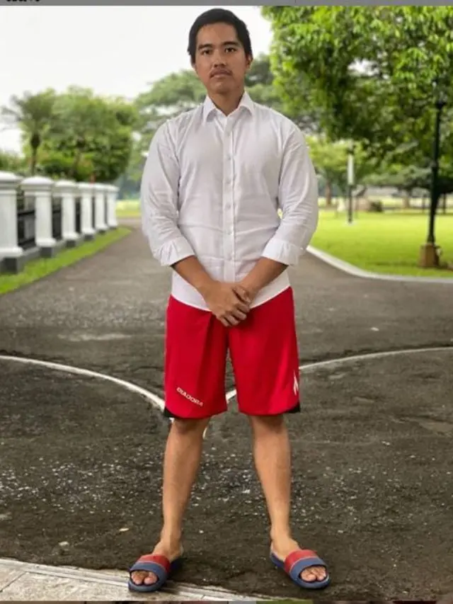 Gaya WFH Kaesang Pangarep yang Bikin Geleng Kepala