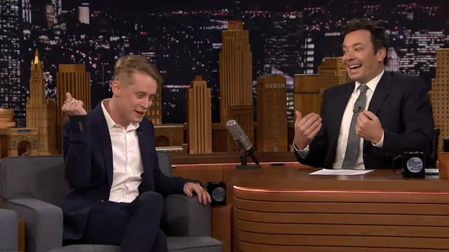Macaulay Culkin dan Jimmy Fallon (Sumber: YouTube/  The Tonight Show Starring Jimmy Fallon)