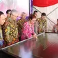 Menteri Kelautan dan Perikanan Susi Pudjiastuti meresmikan Cold Storage 1.000 ton yang merupakan salah satu prioritas pembangunan kelautan dan perikanan di Kawasan Perikanan Muara Baru, Kecamatan Penjaringan, Jakarta Utara. (Foto: KKP)