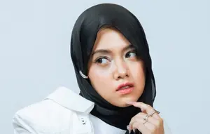 Hanin Dhiya Ungkap Tantangan Bawakan Lagu Hits 'Cinta Ini Membunuhku'