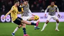 Juventus harus puas bermain imbang 1-1 saat melawat ke markas Genoa. (Marco BERTORELLO / AFP)