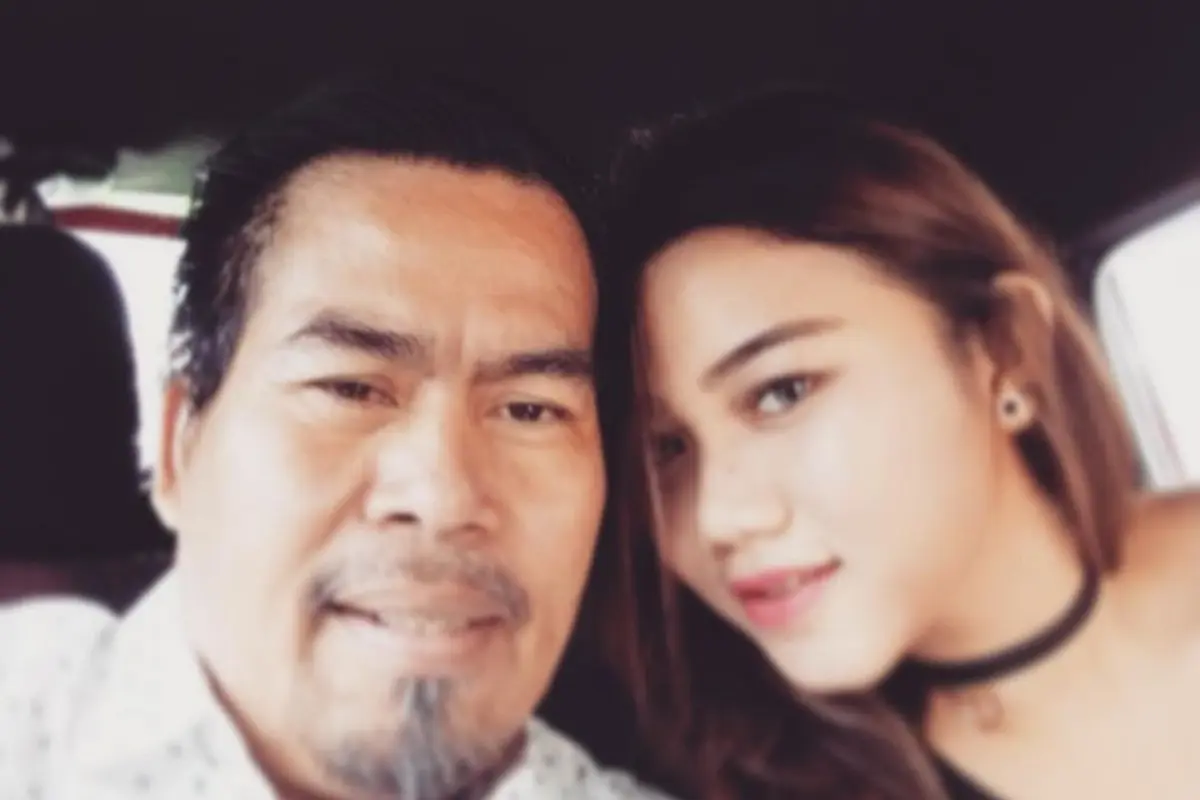 4 Pelawak Kondang Ini Miliki Istri Cantik yang Usianya Beda Jauh