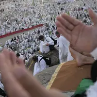 Doa di Hari Arafah: Waktu Mustajab, Amalan, dan Keutamaannya