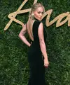 Rita Ora begitu hancur setelah dia putus dari sang mantan kekasih, DJ Calvin Harris pada Juni 2014.  Mereka berpacaran selama satu tahun, Rita Ora bahkan sampai berdoa agar hidupnya berakhir lantaran perpisahan tersebut. (Bintang/EPA)