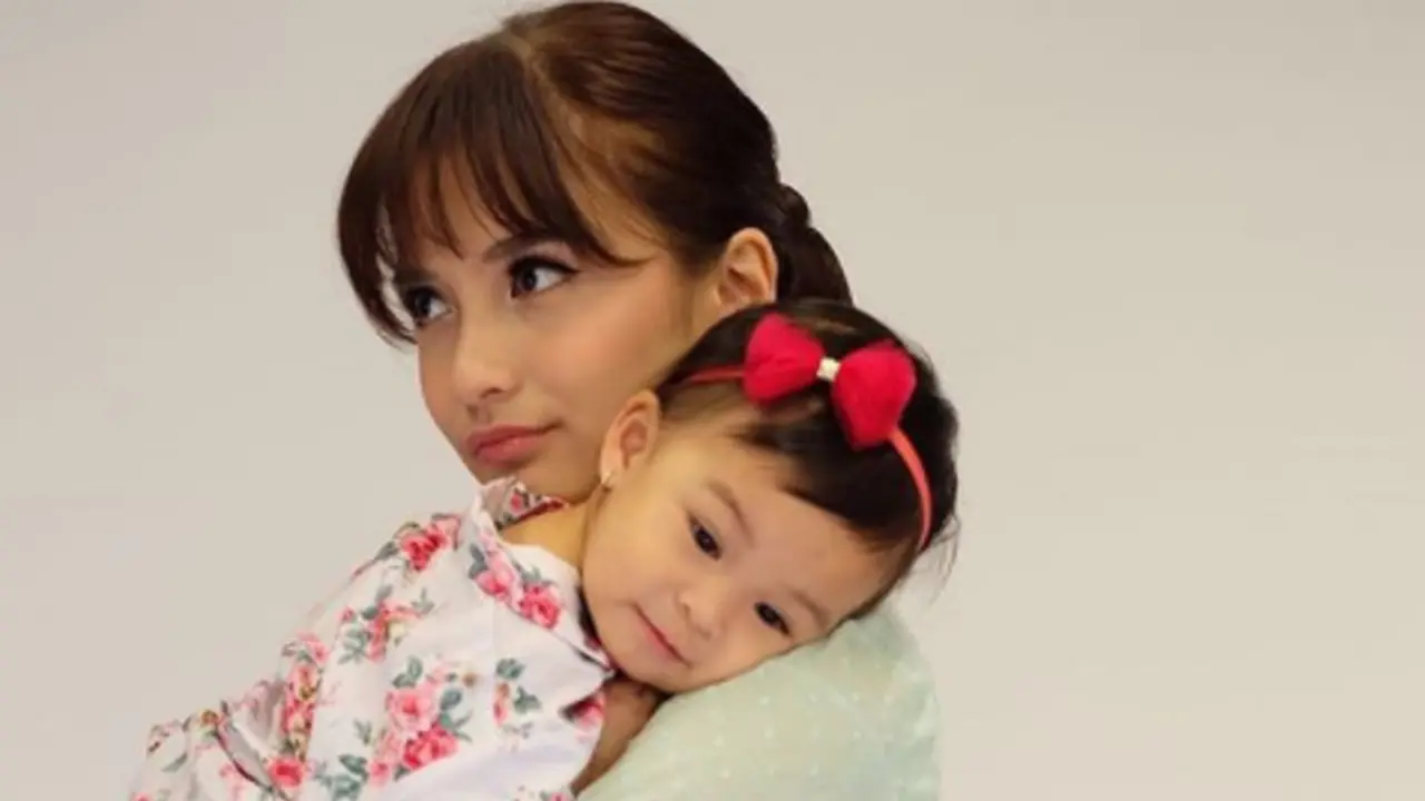 Mommy Panutan, Ini Gaya Tergemas Chelsea Olivia Saat Bersama Anak