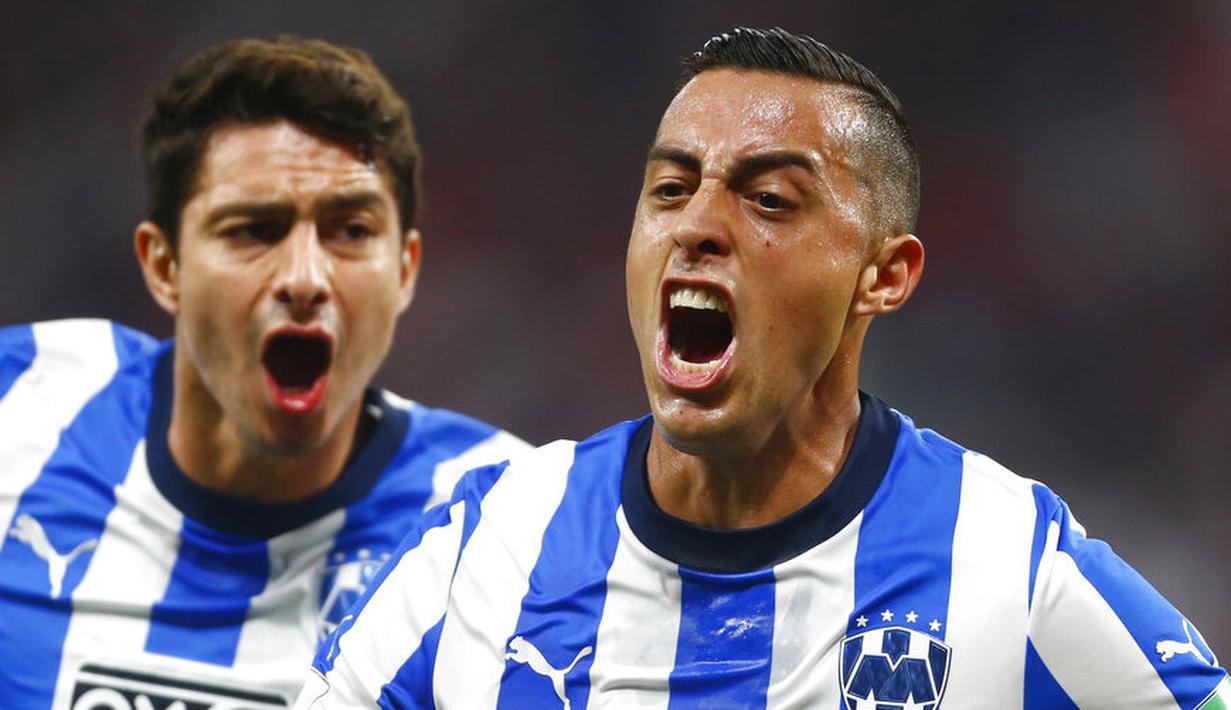 Pemain Monterrey, Rogelio Funes, melakukan selebrasi usai membobol gawang Liverpool pada laga semifinal Piala Dunia Antarklub 2019 di Khalifa International Stadium, Qatar, Kamis, (19/12). Liverpool menang 2-1 atas Monterrey. (AP/Hussein Sayed)