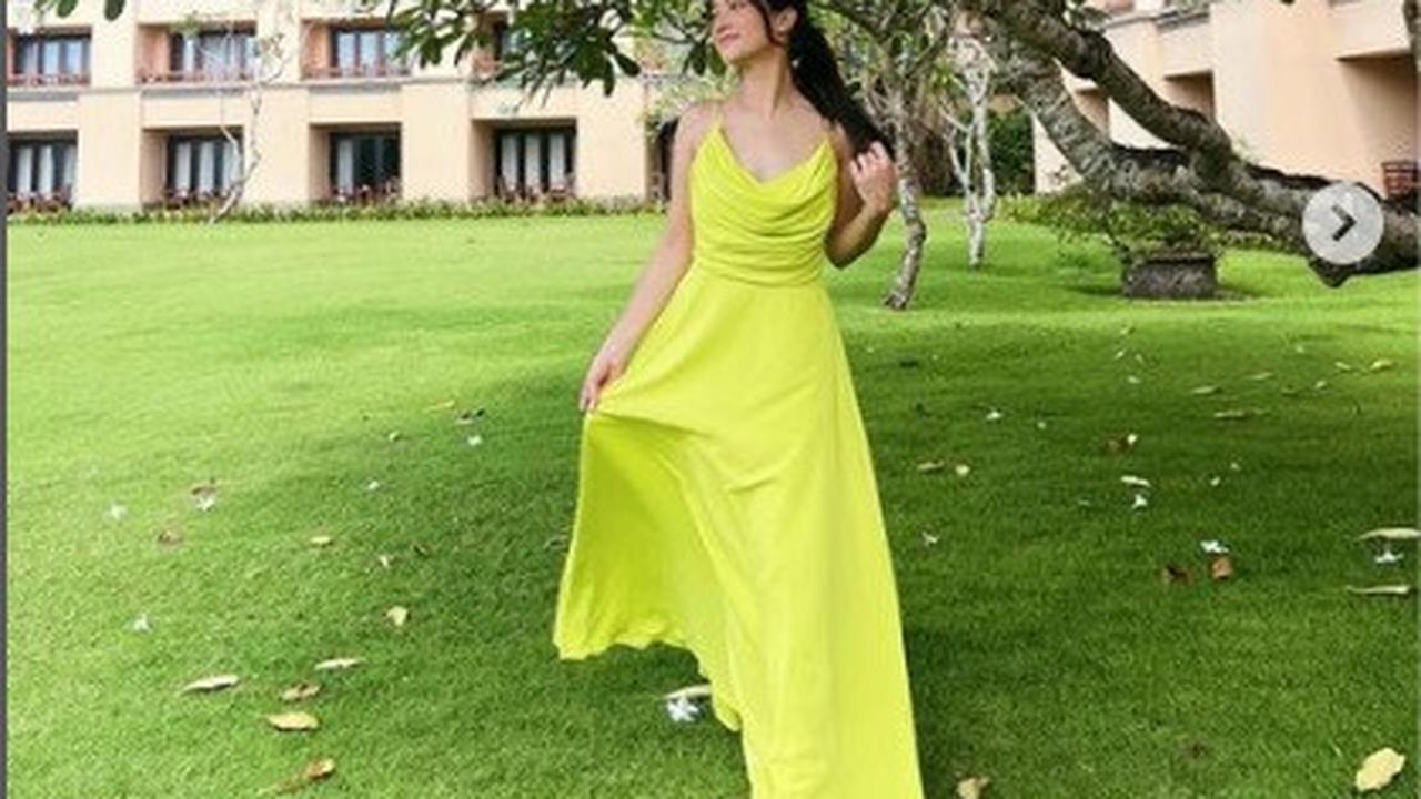 gaya Megan Domani yang girly abis (Foto: instagram megandomani1410)