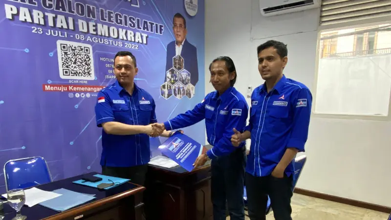 Salah satu kader muda Partai Demokrat di DKI Jakarta yaitu Gilang Rahadian Mahesa Anugerah telah mendaftarkan diri sebagai bakal calon anggota legislatif DPRD DKI Jakarta.