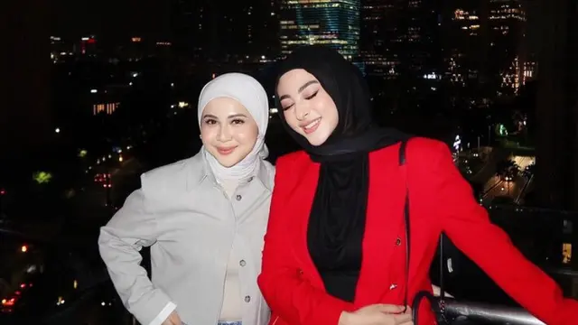 Margin Istri Ali Syakieb saat Dinner Ulang Tahun ke-24. [@marginw]