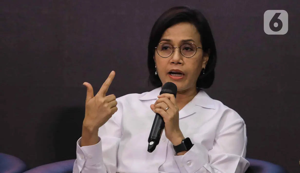 Menteri Keuangan Sri Mulyani menjadi pembicara dalam acara ‘KPK Mendengar’ di Gedung KPK, Jakarta, Senin (9/12/2019). KPK menggelar peringatan Hakordia 2019 dengan tema “Bersama Melawan Korupsi Mewujudkan Indonesia Maju”. (Liputan6.com/Faizal Fanani)