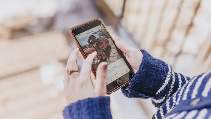 <p>Banyak selfie, foto traveling, atau foto-foto hobi yang dilakukan? Feed Instagram seseorang bisa gambarkan bagaimana kepribadian mereka. Penasaran seperti apa? Simak berikut ini. (Foto: Unsplash)</p>