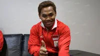 Peraih medali perak angkat besi Olimpiade Rio 2016, Eko Yuli Irawan, saat hadir dalam Liputan 6 SCTV di SCTV Tower, Jakarta, Selasa (16/8/2016). (Bola.com/Arief Bagus)