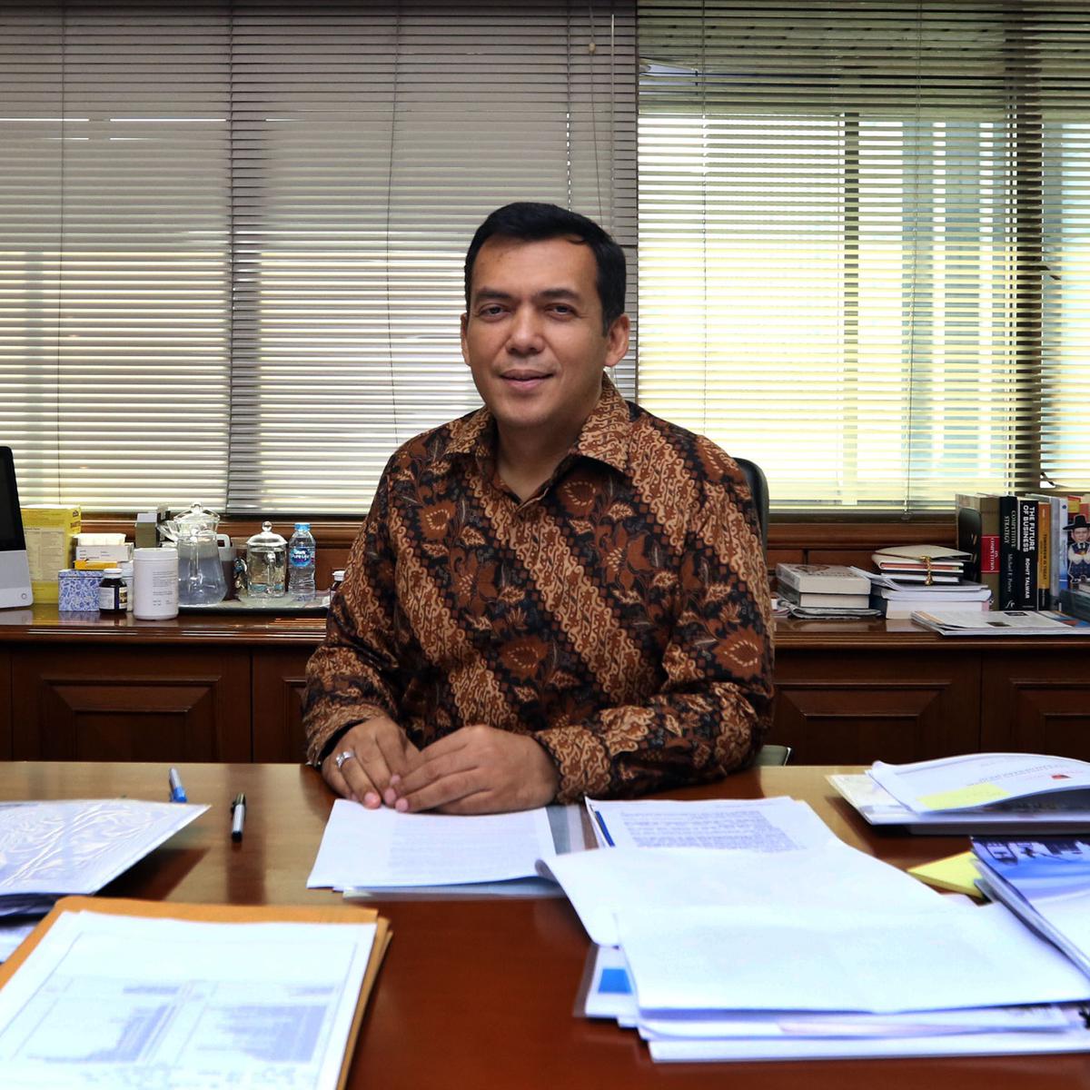 Krakatau Steel Siap Dukung Investasi Mobil Listrik - Saham ...