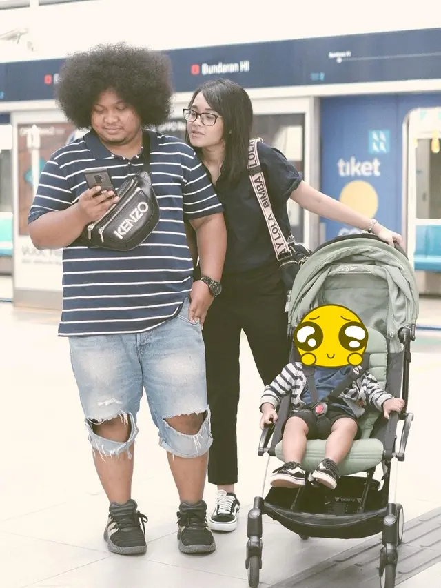 Nantikan Anak Ke-2, Ini 7 Potret Mesra Babe Cabiita dan Istri yang Jarang Tersorot