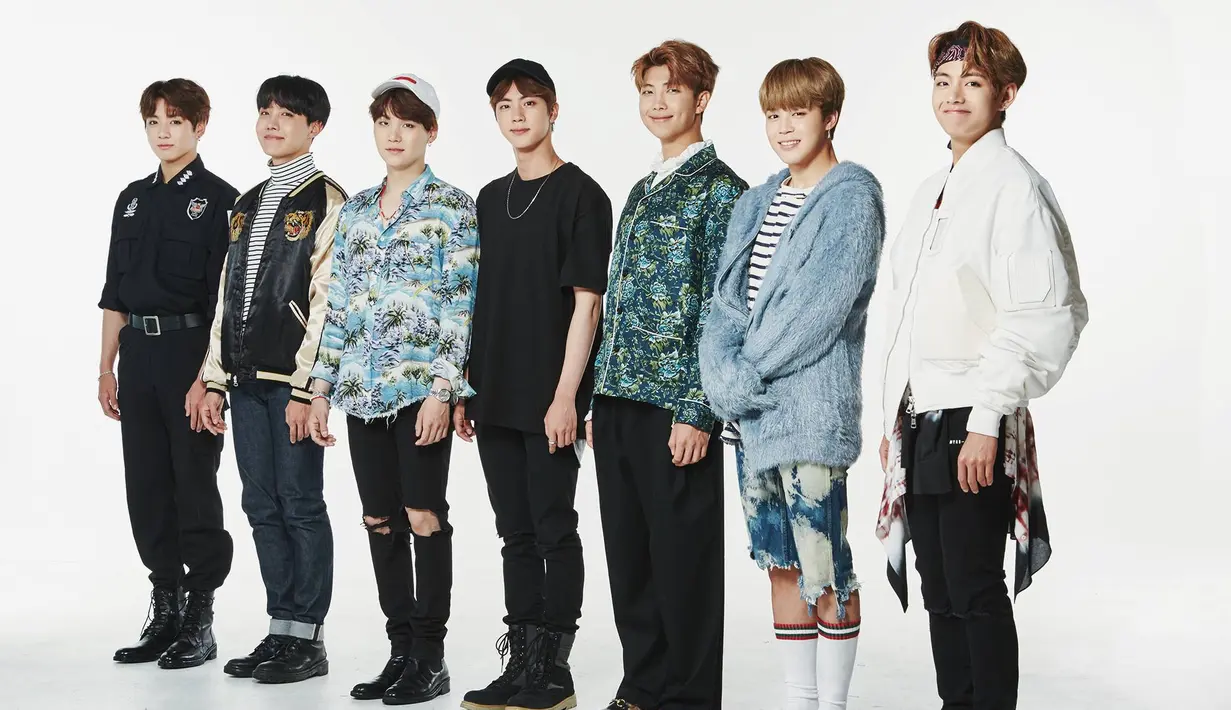 Saat ini memang BTS merupakan grupo idol terpopuler di Korea. Tak hanya Korea, namun kepopuleran mereka sudah mendunia. (Foto: Soompi.com)