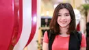 Shaloom Razade, anak sulung Wulan Guritno kini sudah tumbuh menjadi gadis remaja yang cantik jelita. Di usianya yang sudah menginjak 18 tahun, ternyata Shaloom sudah memiliki seorang kekasih. (Adrian Putra/Bintang.com)